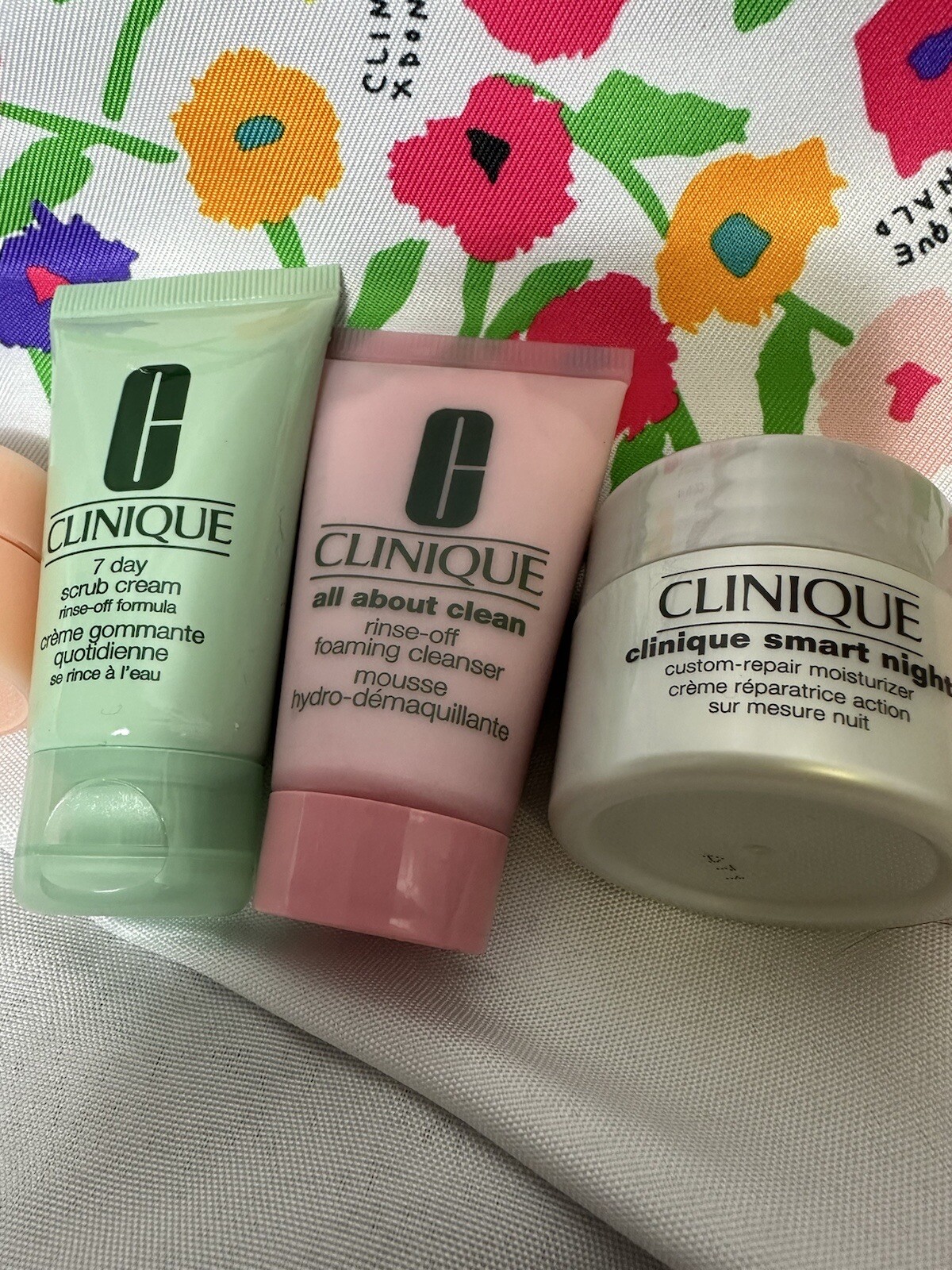 Macys Clinique Skincare Makeup 6 Pcs Deluxe Samples Gift Set W Bag eBay