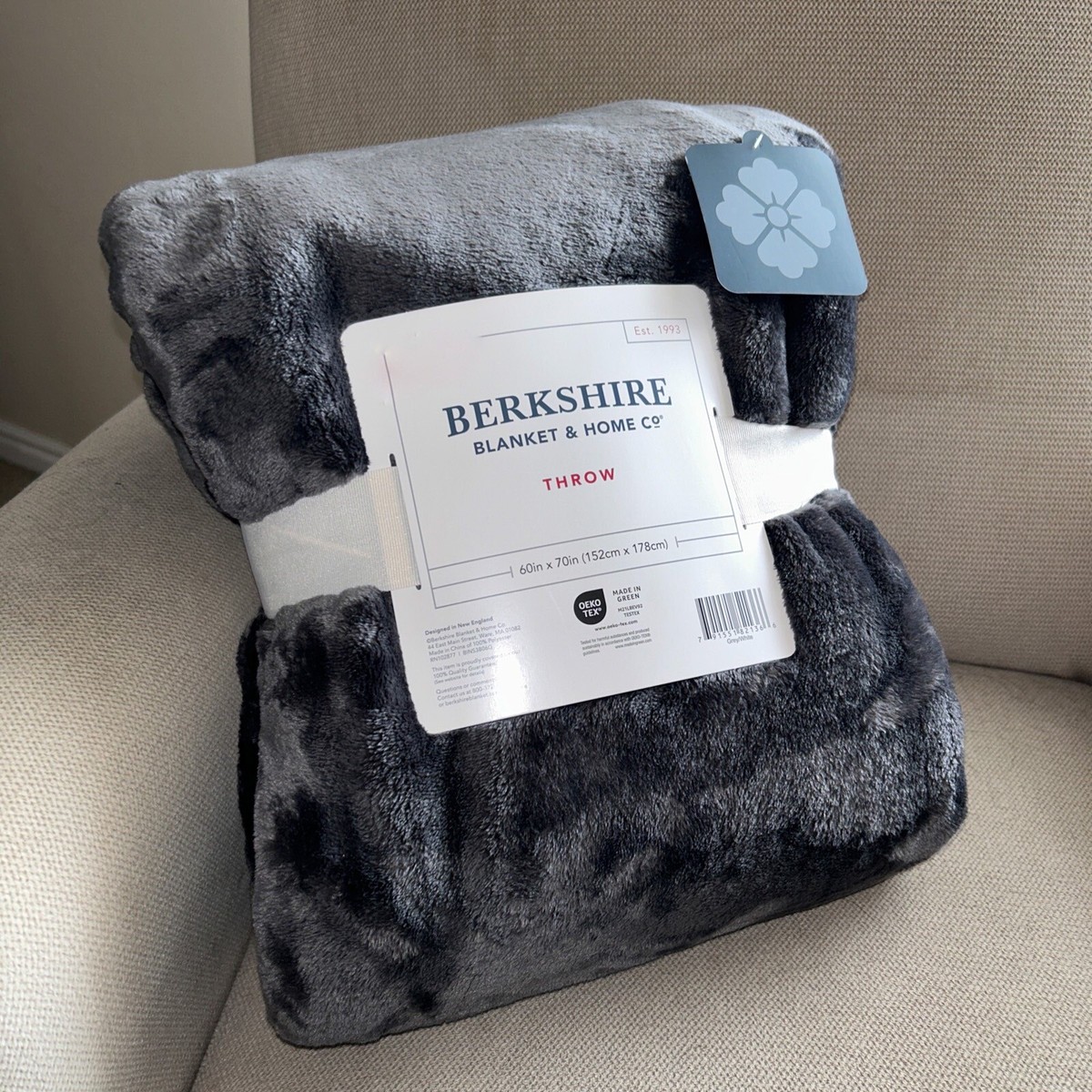 Berkshire Blanket GREY Ultra Supreme Velvetsoft 60