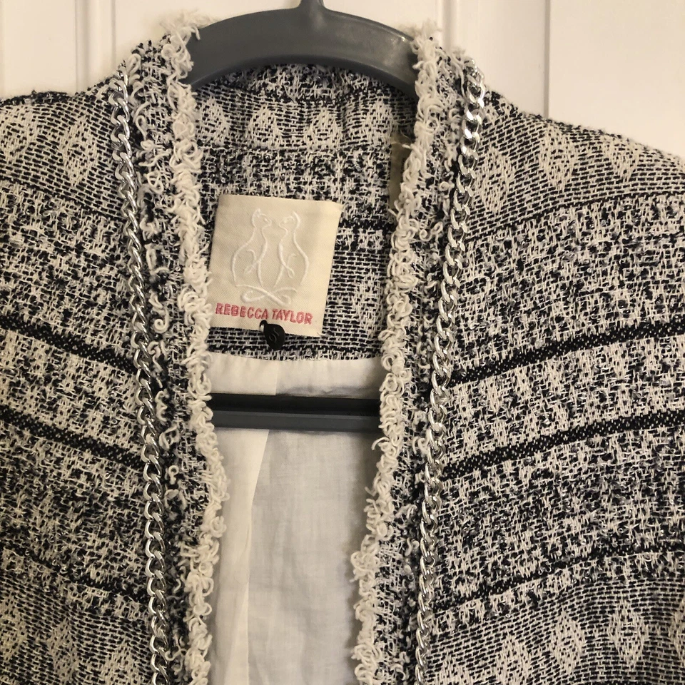 Chaqueta de tweed Rebecca Taylor negra blanca Blazer abierto deshilachado cadena plateada cruda 10 Foto 2 de 4