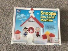 Vintage 1992 Snoopy Sno-Cone Machine