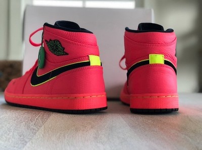 jordan 1 retro high hot punch