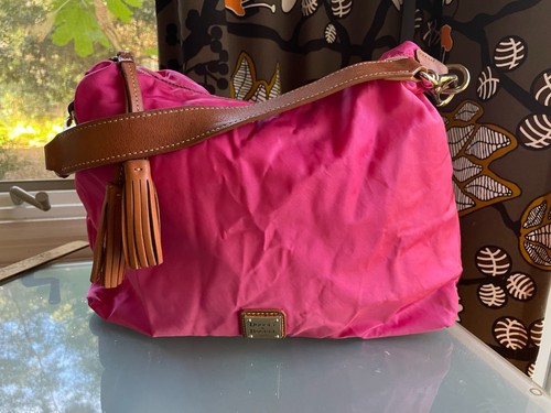 Dooney & Bourke Handbag Purse - Clean inside & out