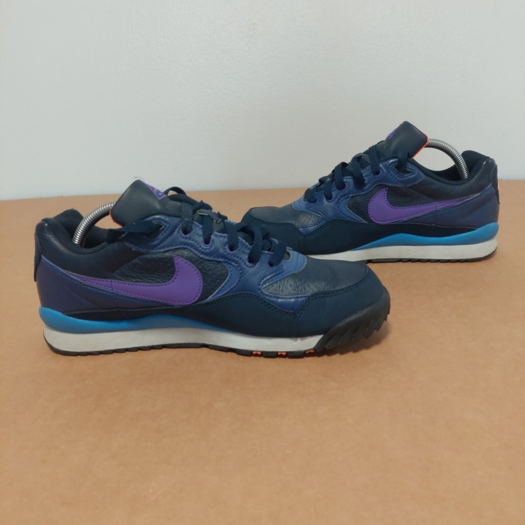NIKE ACG Low Top Blue Sneakers Shoes Mens SIZE 9