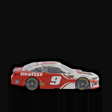 NASCAR Authentics 2018 Chase Elliott 9 Hooters Chevy Camaro ZL1 1:64