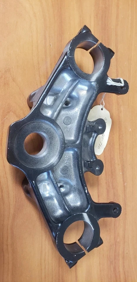 HONDA CB650 PUENTE HORQUILLA TRIPLE ÁRBOL SUPERIOR NUEVO 53230-460-730 CB 650 1981 Foto 2 de 4