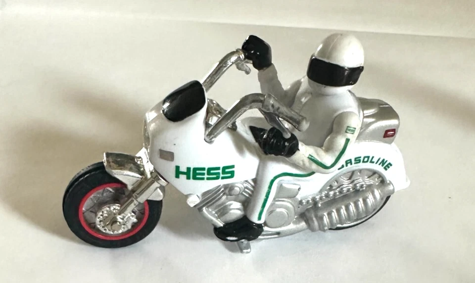 Hess Gasoline Rev and Go Motorcycle with Driver Wheels Move - Image 3 of 3