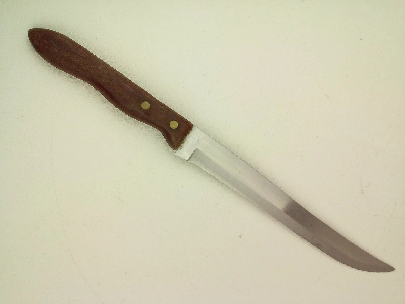 Uti-Kut Stainless Serrated Knife 7.5-Inch Blade Wood Handle