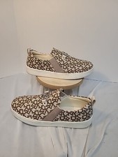 DKNY Girl s Brown Cam Gore Logo Casual Slip On Sneakers Size 5