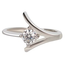 0.75Ct Round Cut Simulated Diamond 925 Sterling Silver Wedding Anniversary Ring