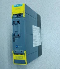 SIEMENS 3SK2112-1AA10 SIRIUS SAFETY RELAY MODULE NEW!! QUANTITY!! WOW!! READ!!