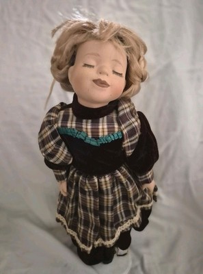 Vintage Porzellan Puppe ''küssend'', speziell ein Modell namens Rose   
