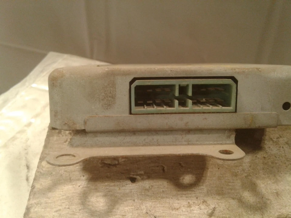 Used Engine Control Module (ECM) fits: 1986 Chevrolet Nova Electronic Control Mo - Image 2 of 4