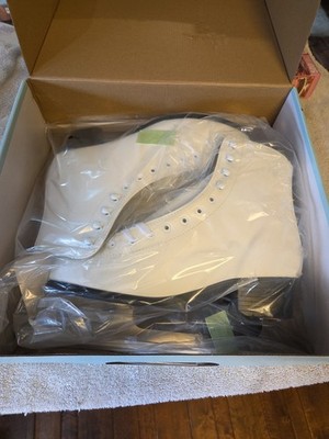 American Athlete Ice Skates- Size 11 - Women's Size 11- Brand New In Box