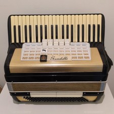 Vtg Scandalli Gold and Black Piano Accordion w/ Case, Strap 805/44 Italy