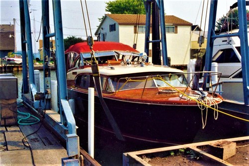 CHRIS CRAFT 1956 YACHT