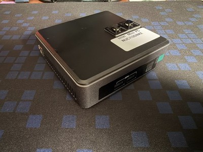 Intel NUC7 i3-7100U 4GB Ram 250GB SSD Power adapter included NUC7i3DNK