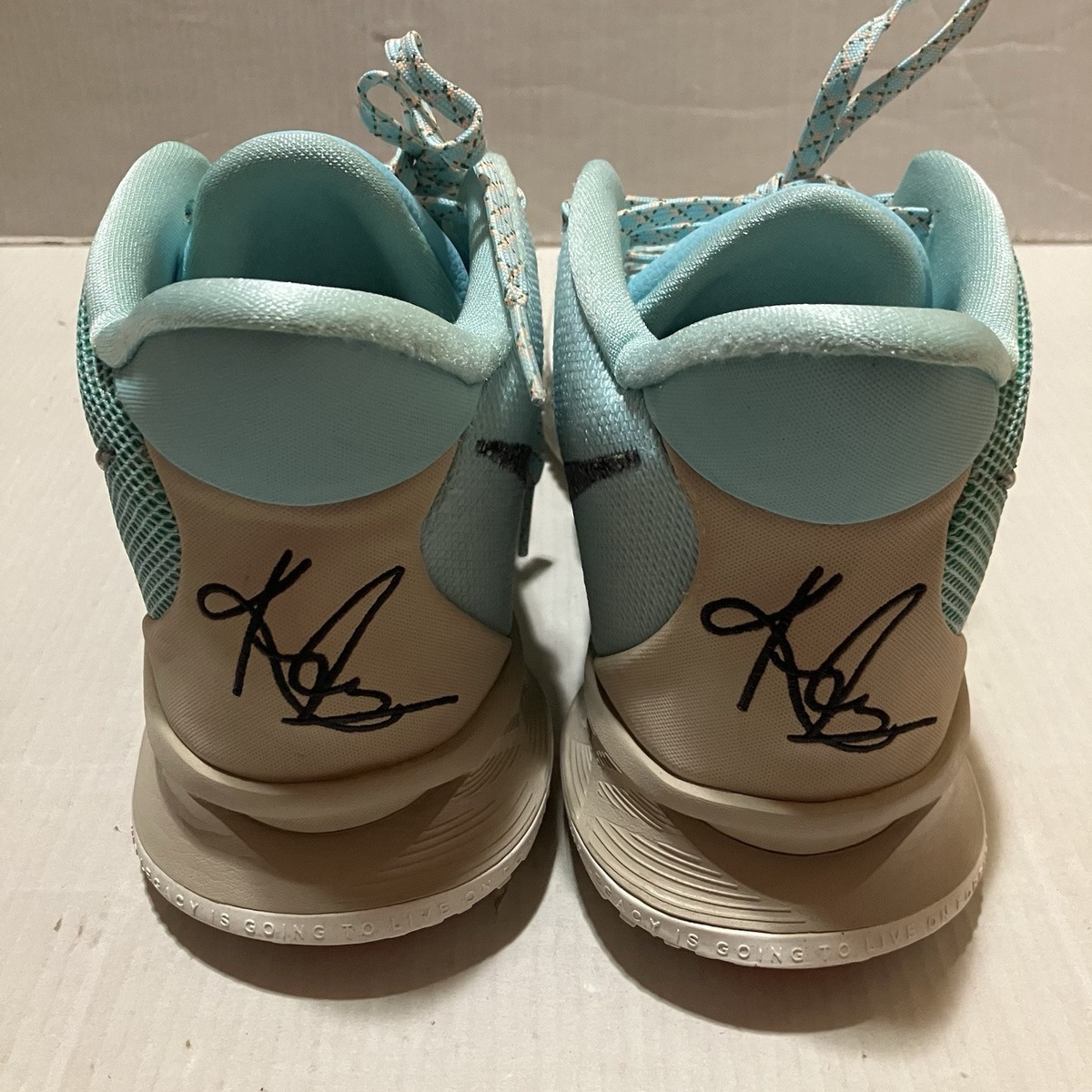 Size 8 Nike Kyrie 7 Copa - CQ9326-402 Blue White Basketball  display picture 2