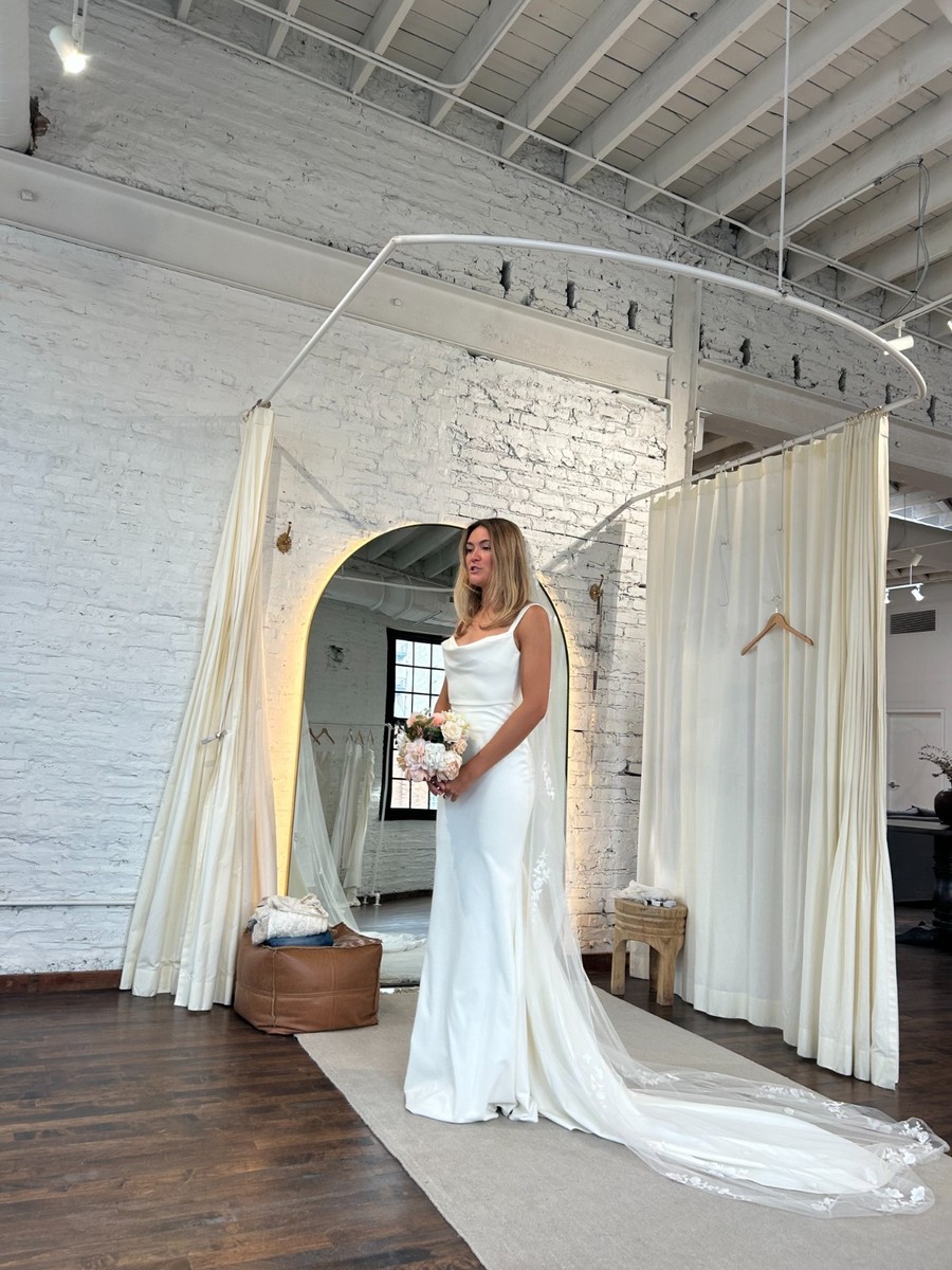 Grace loves lace GRACE wedding dress $3350 Size SMALL | eBay Grace loves lace GRACE wedding dress $3350 Size SMALL | eBay