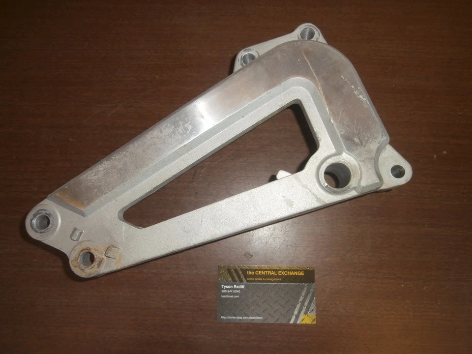 82 Yamaha Virago 920 XJ920 genuíno passageiro direito traseiro peg/montagem em tubo de escape - Imagem 3 de 4