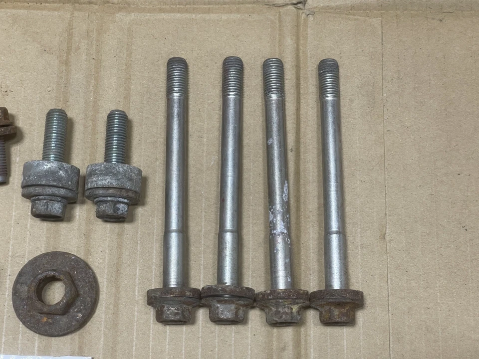 Suspension Subframe Bracket Mounting Bolts Set Lexus ls460 2007-2017 - Image 4 of 4