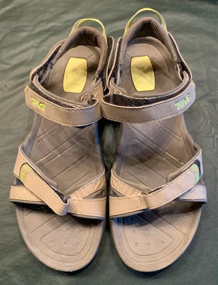 Teva sandals sales size 11