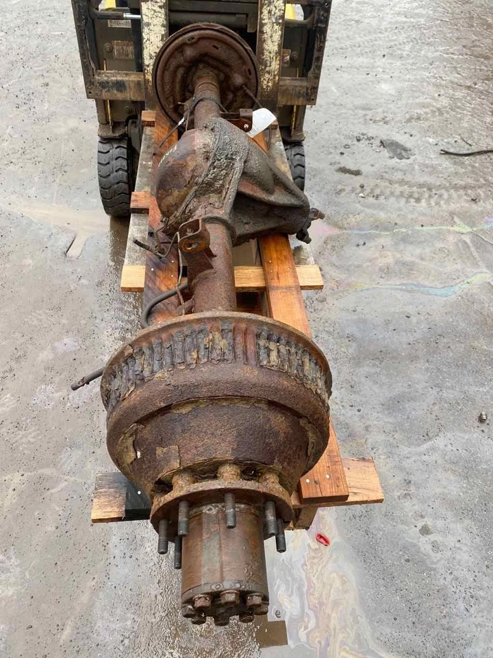 Rear Axle Assembly GMC PICKUP 3500 88 89 - Image 4 of 4