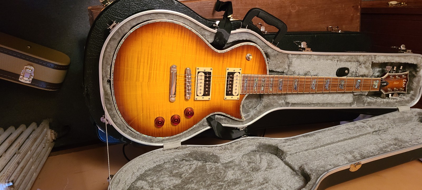 ESP LTD Deluxe EC-1000 Sunburst Electric Guitar Korea With Hard Case