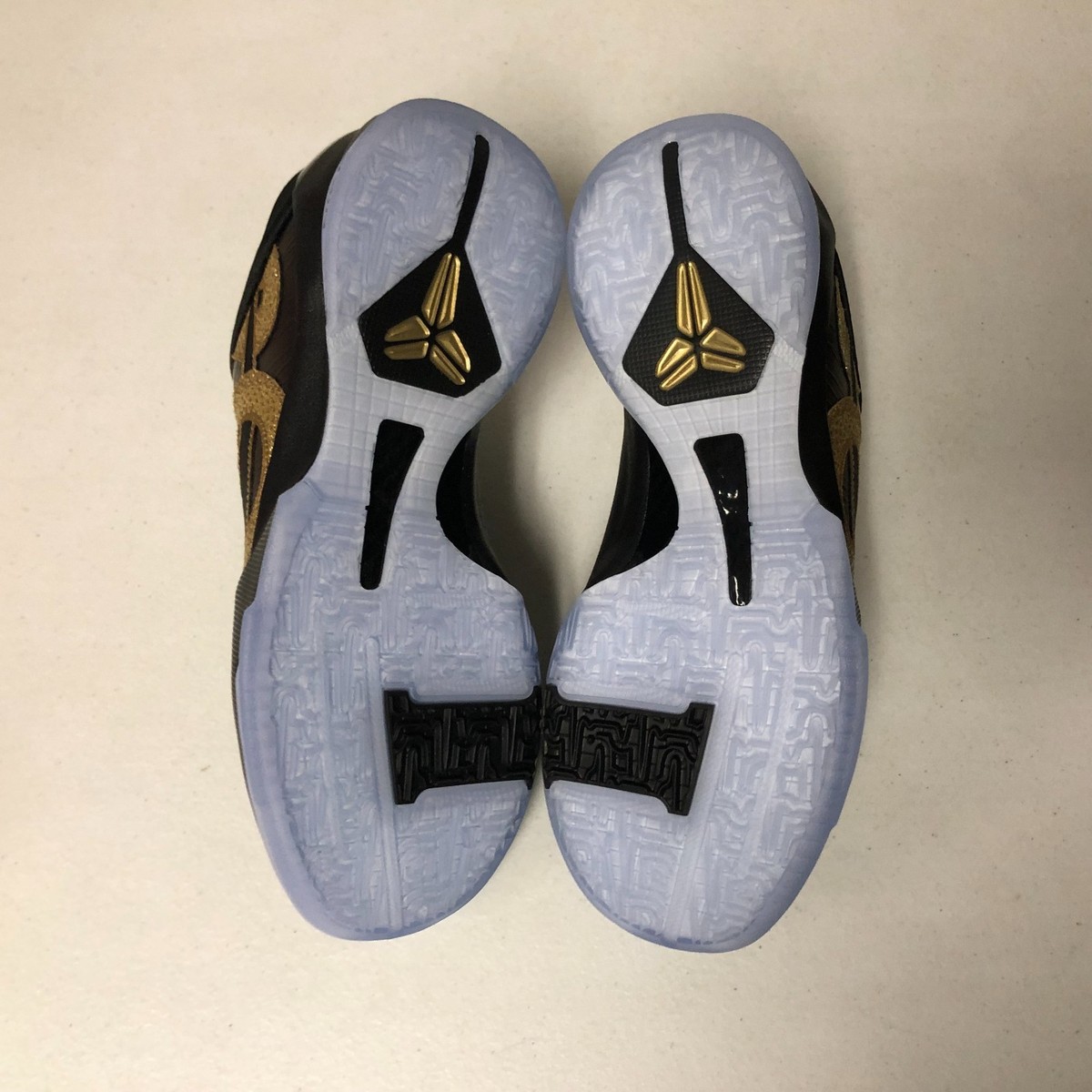 Nike Kobe V GS Eggplant Black Metallic Gold HM3753-500 Size 4.5y