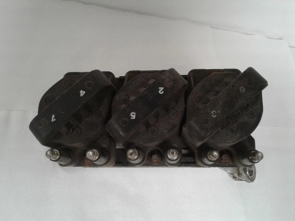 Bobina de ignição usada serve: 1997 Buick Park Avenue com opção sobrealimentada grau A - Imagem 2 de 4