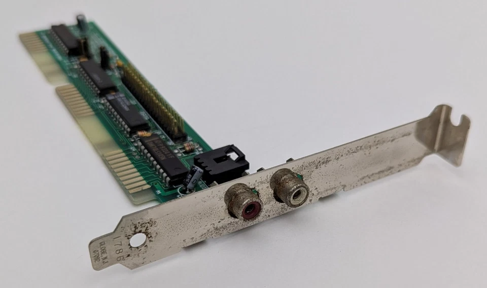 Vintage 1994 Future Domain IDE-16003 V2 ISA CD-ROM Controller Card w/RCA Outputs - Image 2 of 4