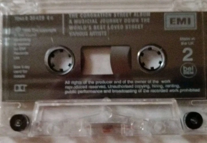 Various-The Coronation St Album Cassette Tape. 1995 EMI 7243 8 36429 4 6.  Foto 4 de 4