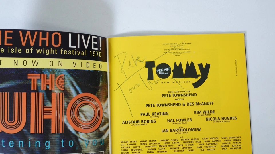 Libro del programa de teatro The Who's Tommy Musical 1996 firmado por Pete Townsend Kim Wilde Foto 2 de 4