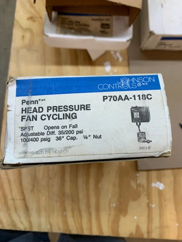 NEW OLD STOCK Johnson Controls P70AA-118C Fan Cycling Pressure Control