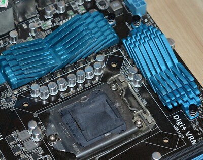 Carte Mère ASUS P8P67 Avec Processeur Intel Core I5 2500K - Kit D'occasion Fonctionnel