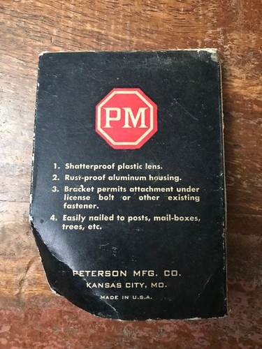 Vintage NOS Peterson MFG 3" Bracket Type Reflector in original box - Picture 5 of 5