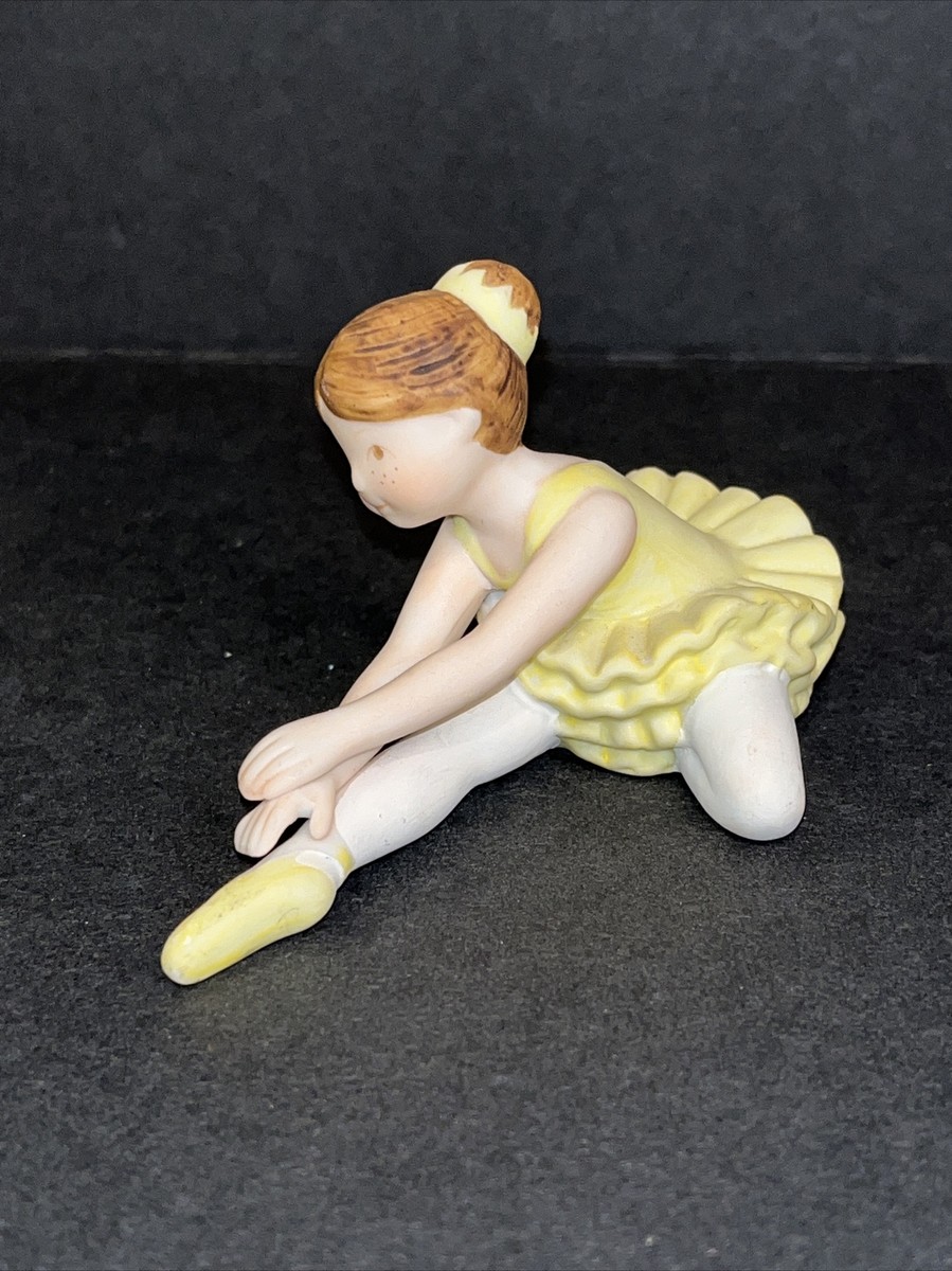 バレエ holly HOLLY HOBBIE A Ballet Lesson Ballerina Figurine/Keepsake | eBay