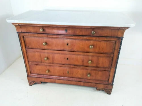 Comò e cassettoni d'antiquariato Carlo X