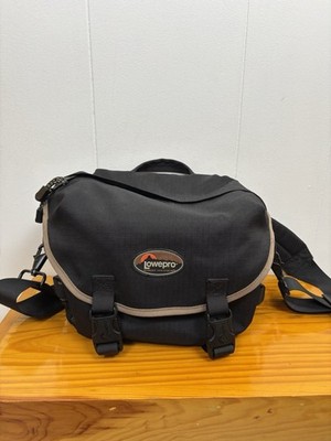Lowepro Street & Field Reporter 100 AW Soft Camera Case with Adjustable Strap