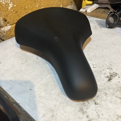 Active Wide Comfort Sattellänge: 276 mm Breite: 198 mm - Universal Fahrradsitz