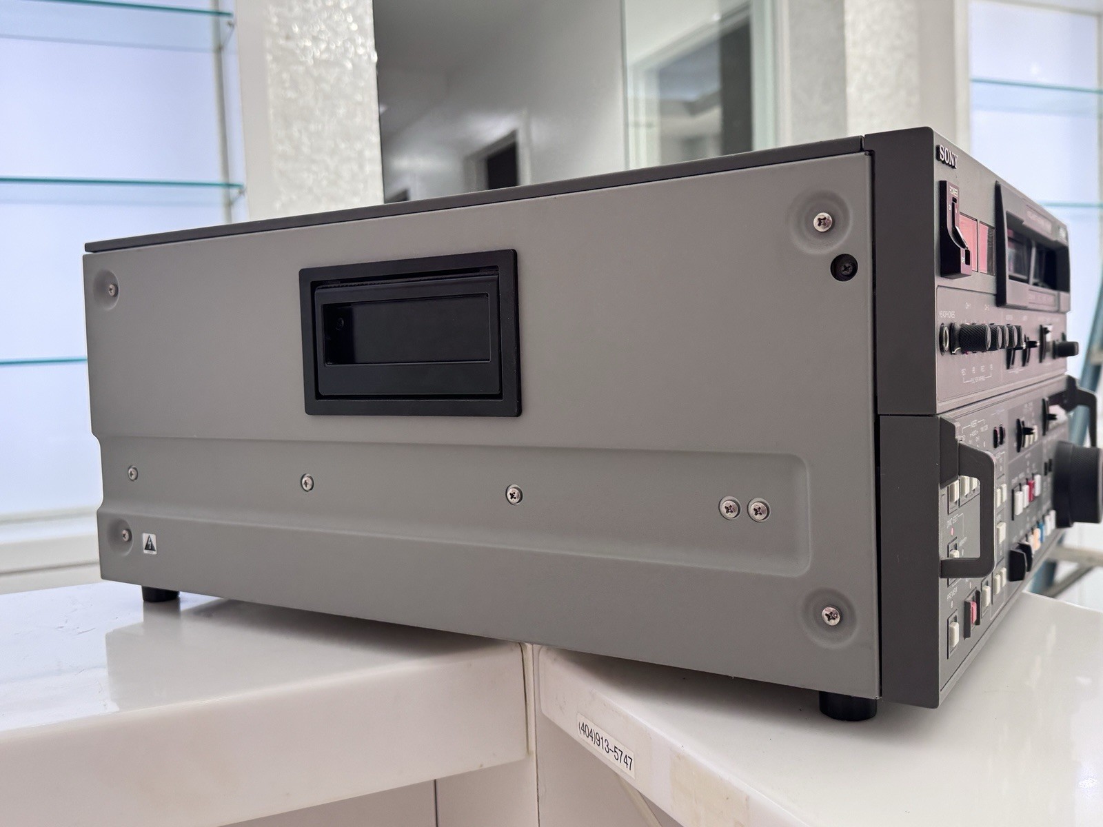 Sony PVW-2800 Betacam SP Videocassette Player/Recorder