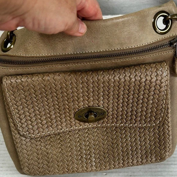 Roots CanadaTan Beige Weave Herringbone Leather Crossbody Bag - Image 4 of 4