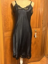 Vintage 50's Wonder Maid Black Satin Full Slip w/ Lace Size 36 ILGW B Altman Co