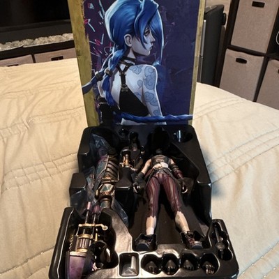 Hot Toys Jinx Arcane League of Legends 1:6 Scale Collectible Figure Boxed