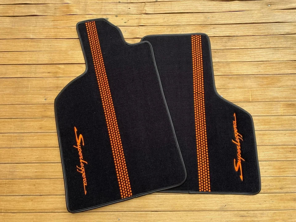 Alfombrillas negras Lamborghini Gallardo Superleggera 2004-2014 2 piezas Foto 4 de 4