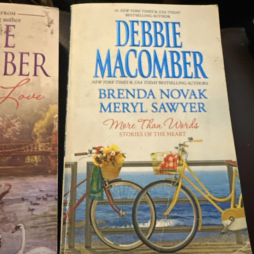 Debbie Macomber Book Set 3 Classic Romance Be My Valentine More Than Words — 第 4/4 张图片