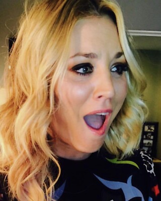 SEXY KALEY CUOCO 8x10 PHOTO | eBay