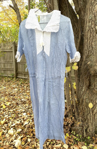 Vintage White and Blue Star 1940’s Womans Dress
