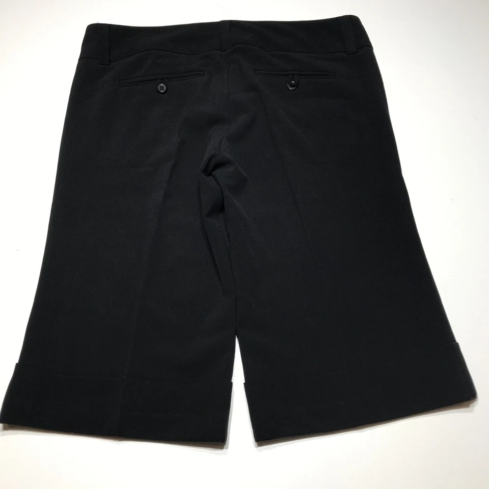 Шорты Charlotte Russe для подростков размер 9 черные бермудские с манжетами эластичные плоские спереди - Изображение 2 из 4