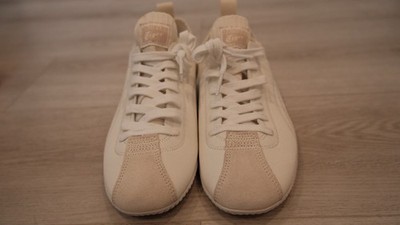 Onitsuka Tiger WOMENS Low Top Lace Up Sneakers White Beige 
