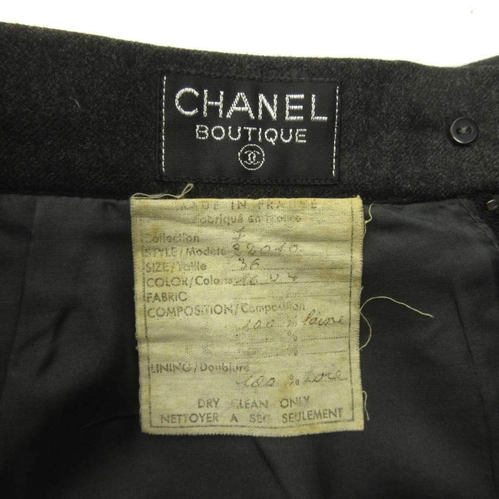 【Skirts】CHANEL Skirt Excellent Condition Coco Mark Gold Buttons Wool thumbnail 5